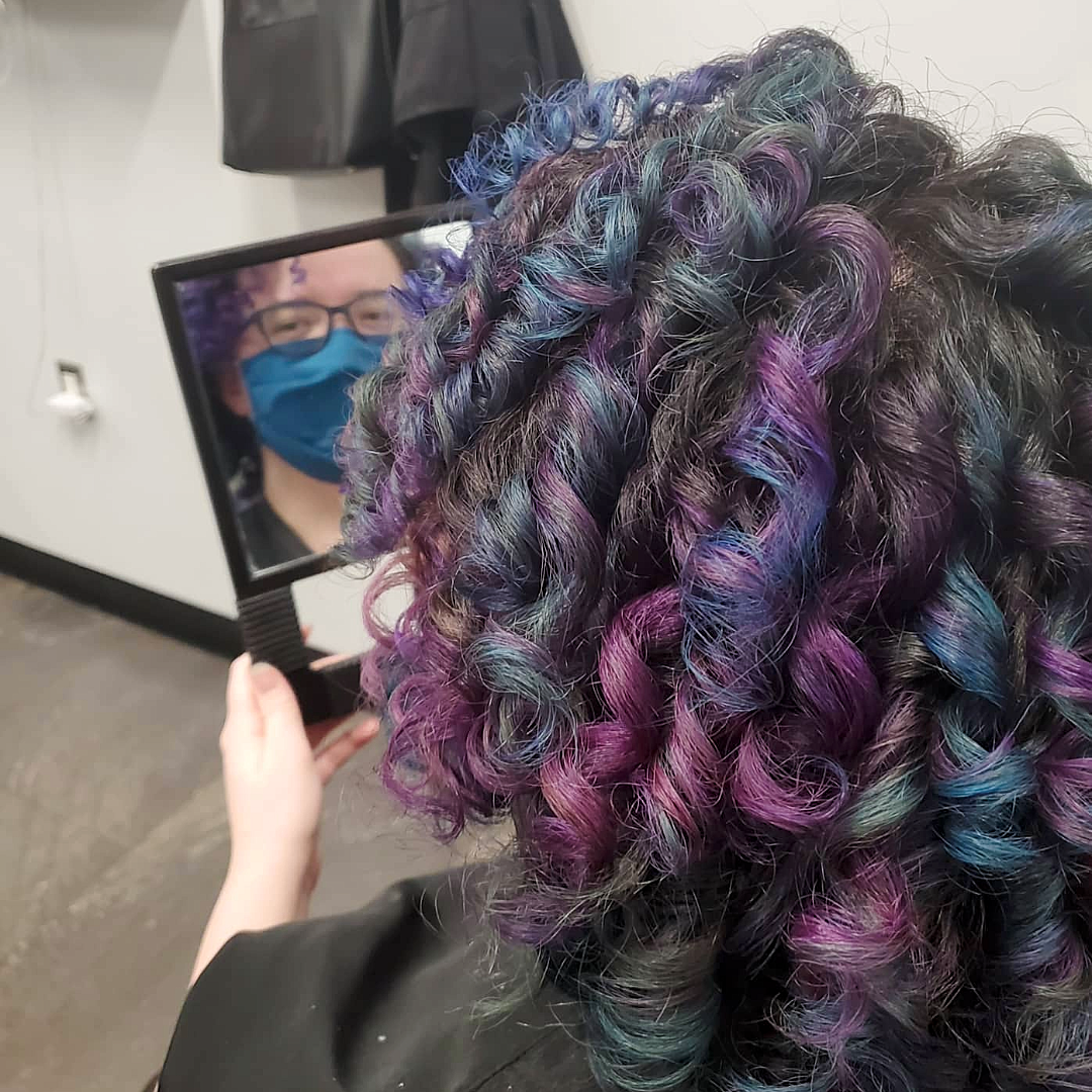 Vibrant maintained hair color in sunlight - how to maintain hair color between appointments - Wicked Hues New Orleans